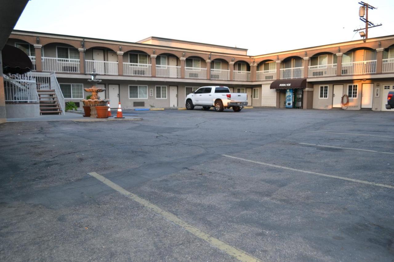 Bell Gardens Inn Los Angeles - Bell Gardens Kültér fotó