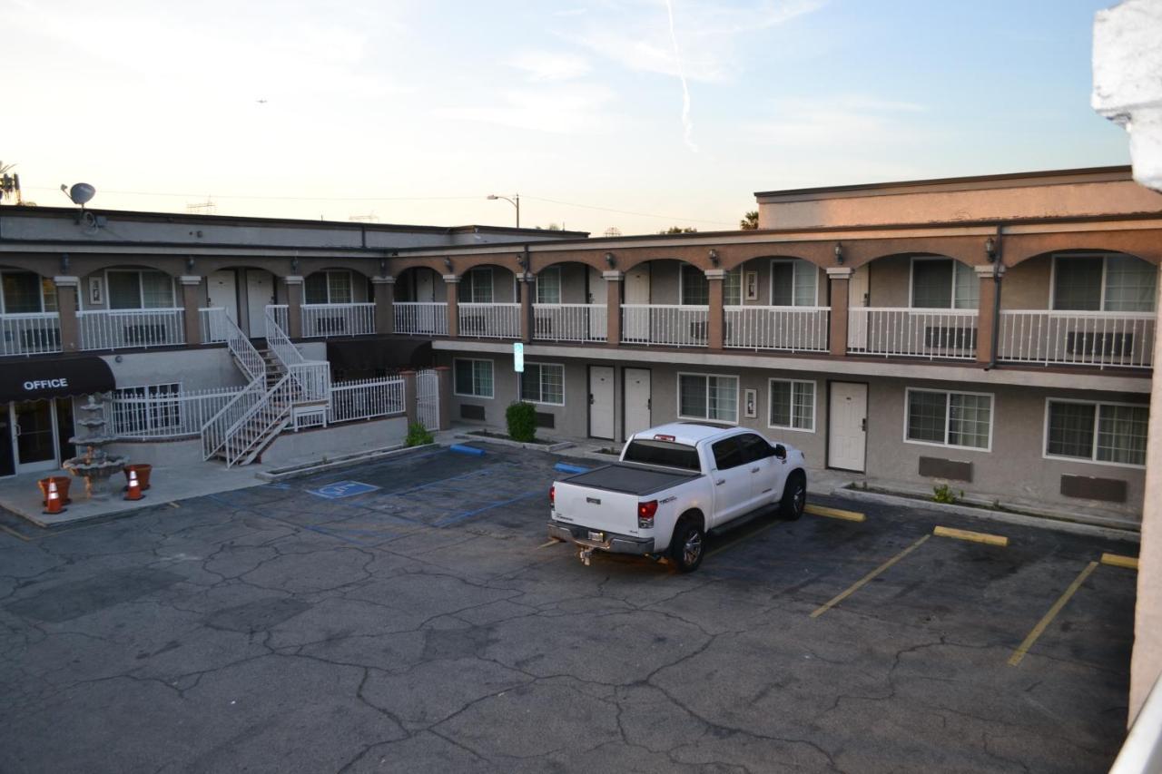 Bell Gardens Inn Los Angeles - Bell Gardens Kültér fotó